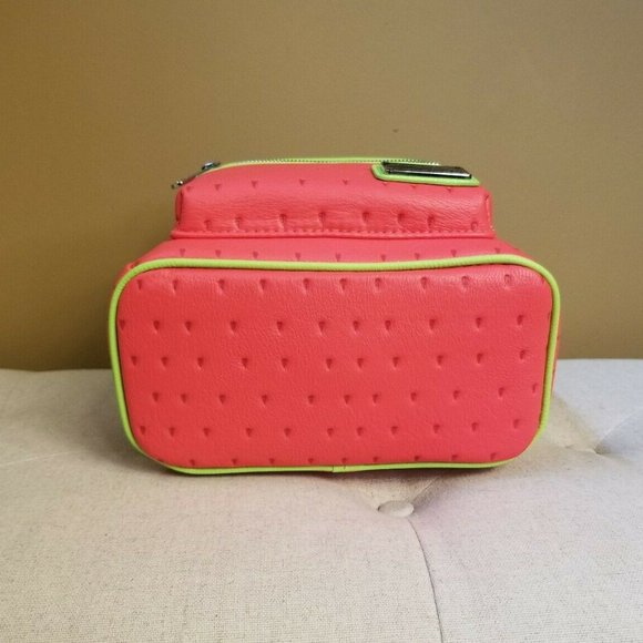 Hello Kitty Loungefly Strawberry Backpack NEW - Picture 11 of 12